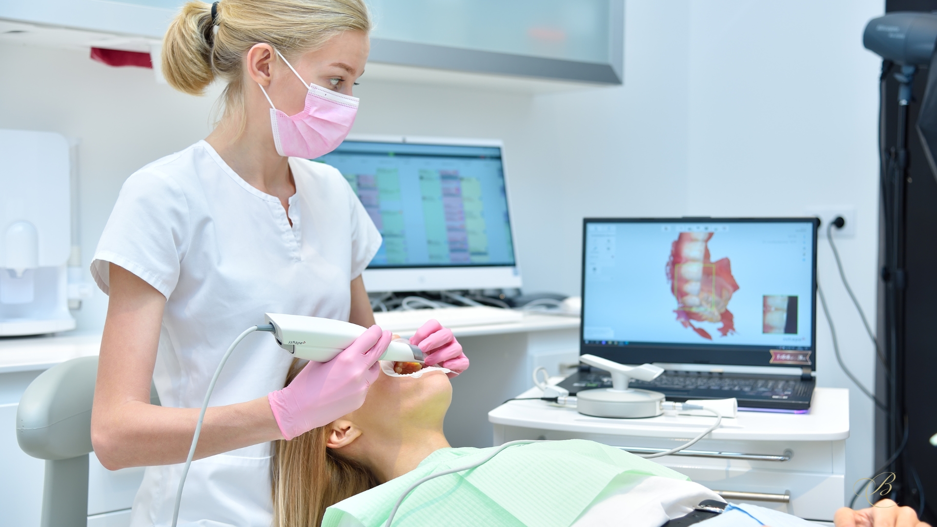 Intraoral Scanner in unserer Zahnarztpraxis BOSSCLINIC-Wien – Die Revolution inder Zahnmedizin